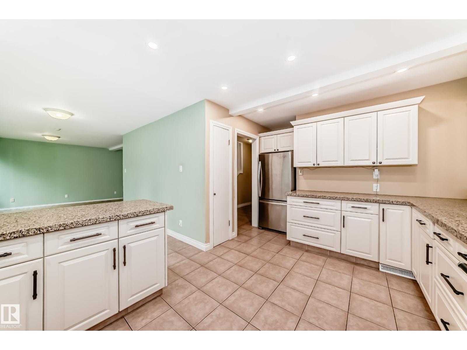 16 Scarboro Pl, St. Albert, Alberta  T8N 0H8 - Photo 7 - E4454450