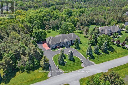 11 Cranborne Chase, Whitchurch-Stouffville, Ontario  L4A 0C6 - Photo 37 - N12360909