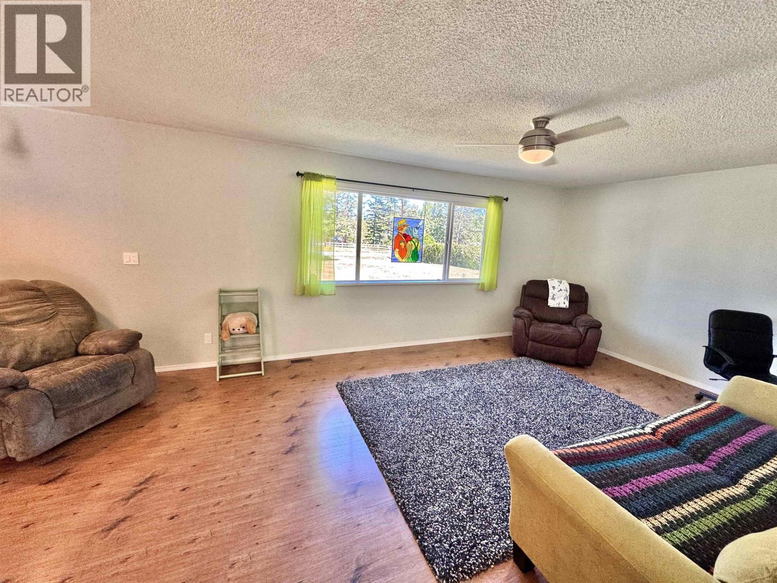 4990 Donsleequa Road, 108 Mile Ranch, British Columbia  V0K 2Z0 - Photo 11 - R3039380