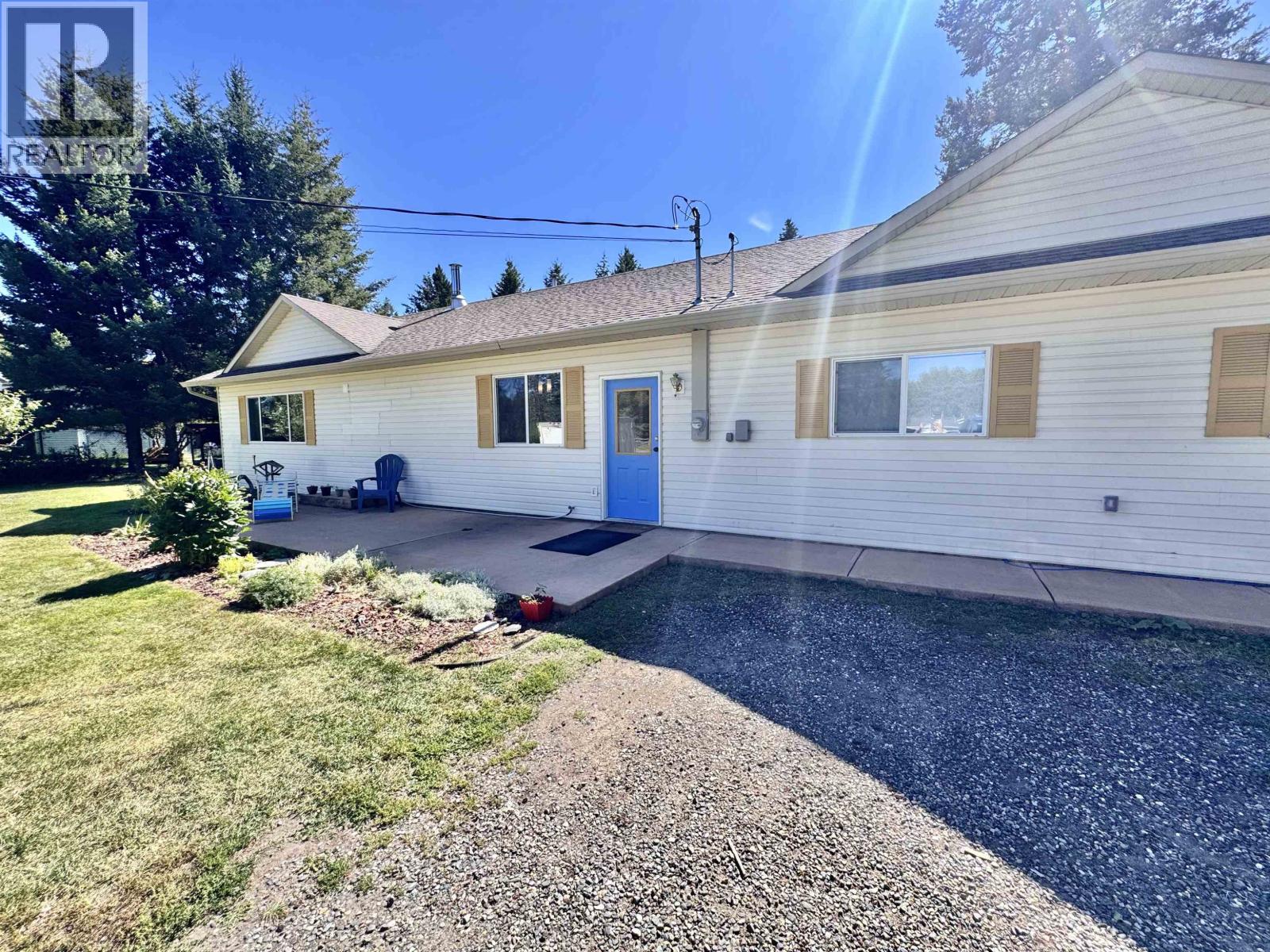 4990 Donsleequa Road, 108 Mile Ranch, British Columbia  V0K 2Z0 - Photo 21 - R3039380
