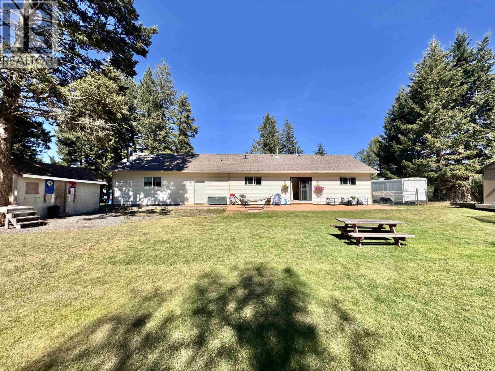 4990 Donsleequa Road, 108 Mile Ranch, British Columbia  V0K 2Z0 - Photo 24 - R3039380