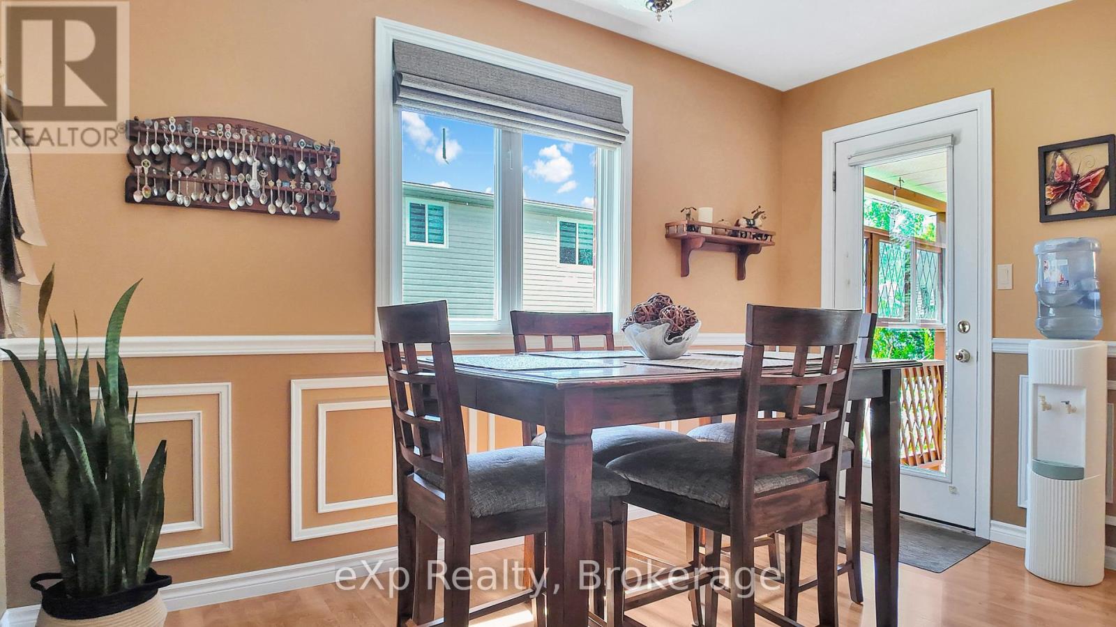 3 Cedar Court, Brockton, Ontario  N0G 2V0 - Photo 4 - X12360954