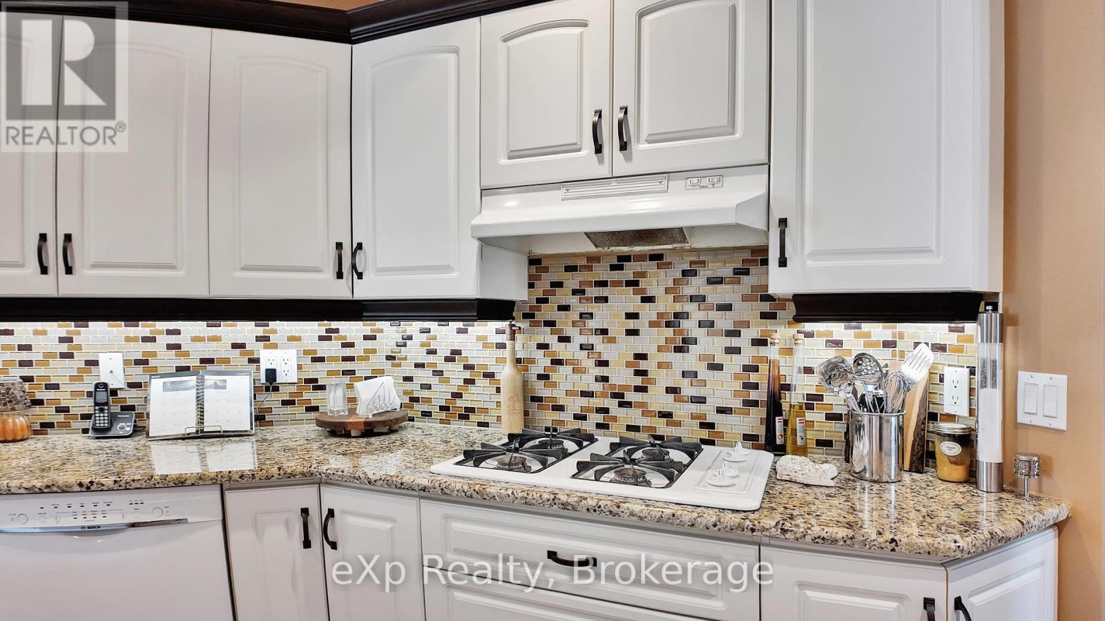 3 Cedar Court, Brockton, Ontario  N0G 2V0 - Photo 8 - X12360954