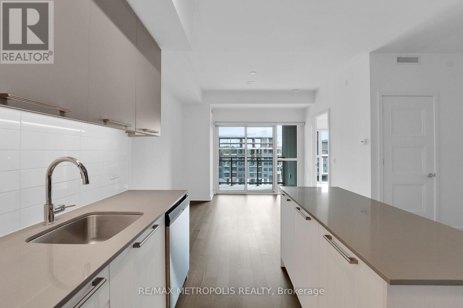 602 - 25 Neighbourhood Lane, Toronto, Ontario  M8Y 0C3 - Photo 9 - W12360932