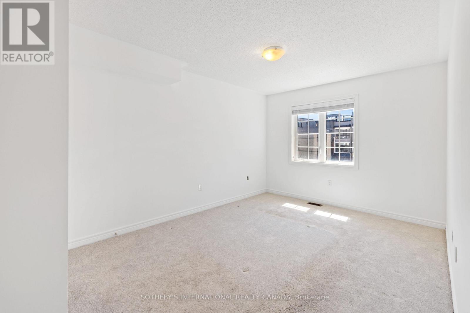 3059 Postridge Drive, Oakville, Ontario  L6H 0S1 - Photo 14 - W12317415