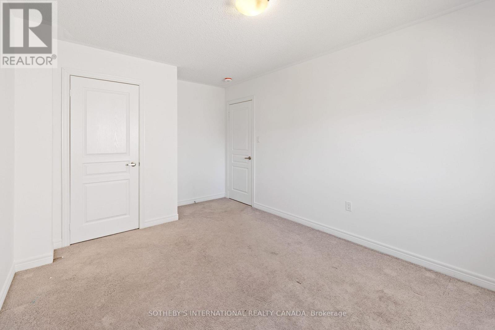 3059 Postridge Drive, Oakville, Ontario  L6H 0S1 - Photo 21 - W12317415