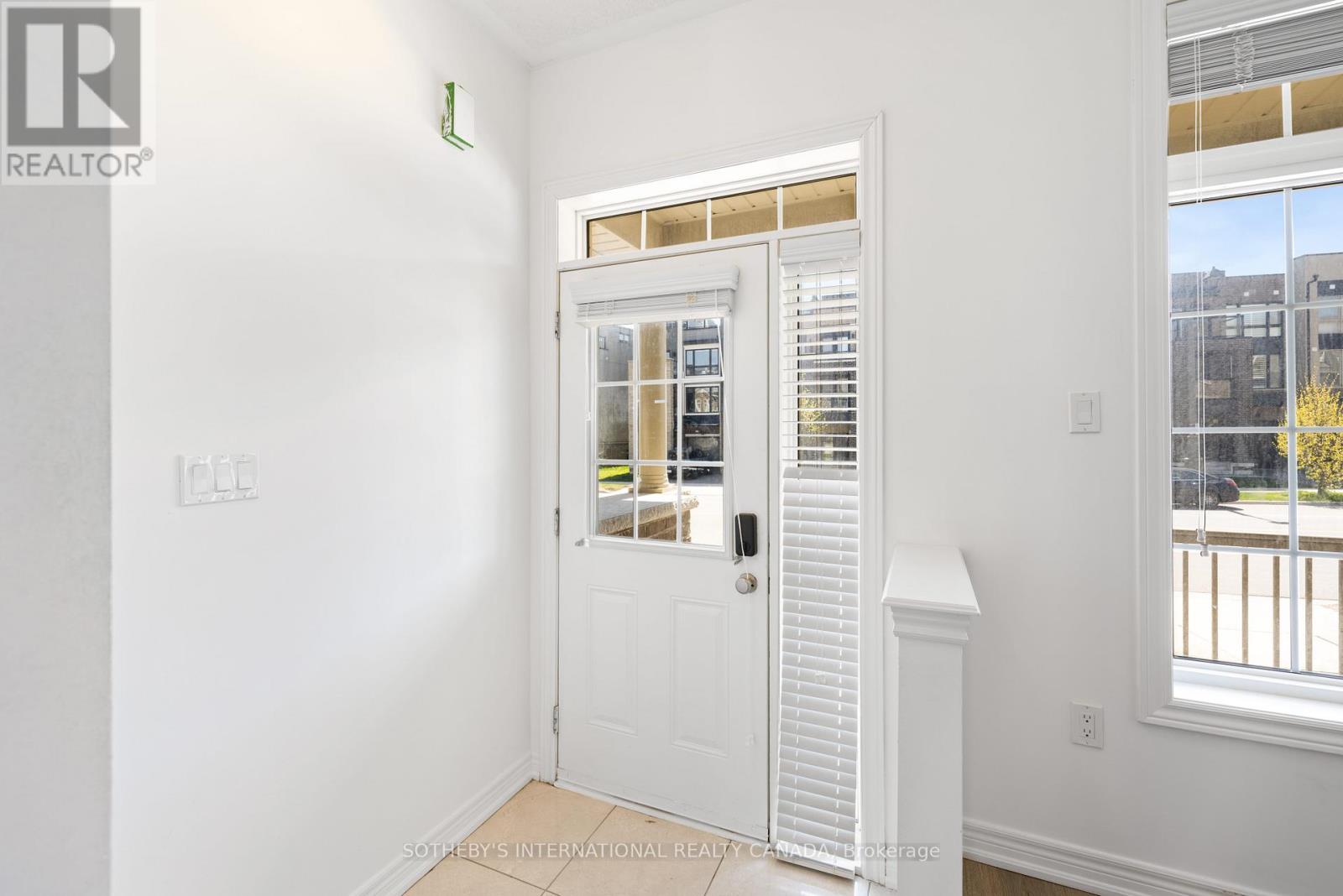 Property at 3059 POSTRIDGE DRIVE image 3