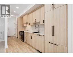 117, 330 Dieppe Drive SW Currie Barracks
