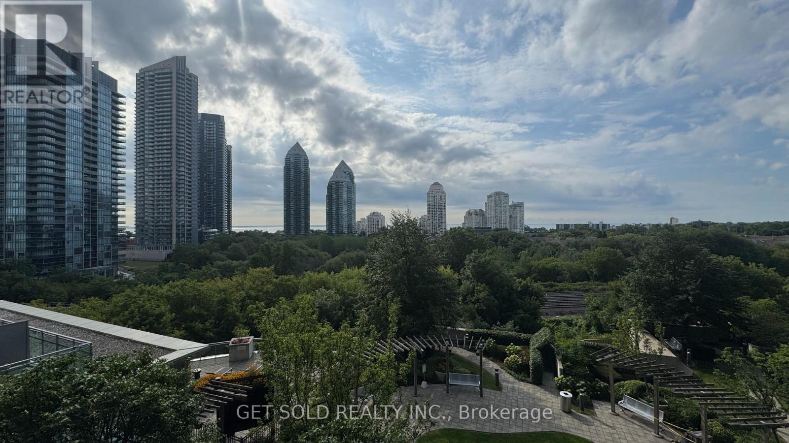 730 - 165 Legion Road N, Toronto (Mimico), Ontario  M8Y 0B3 - Photo 24 - W12360953