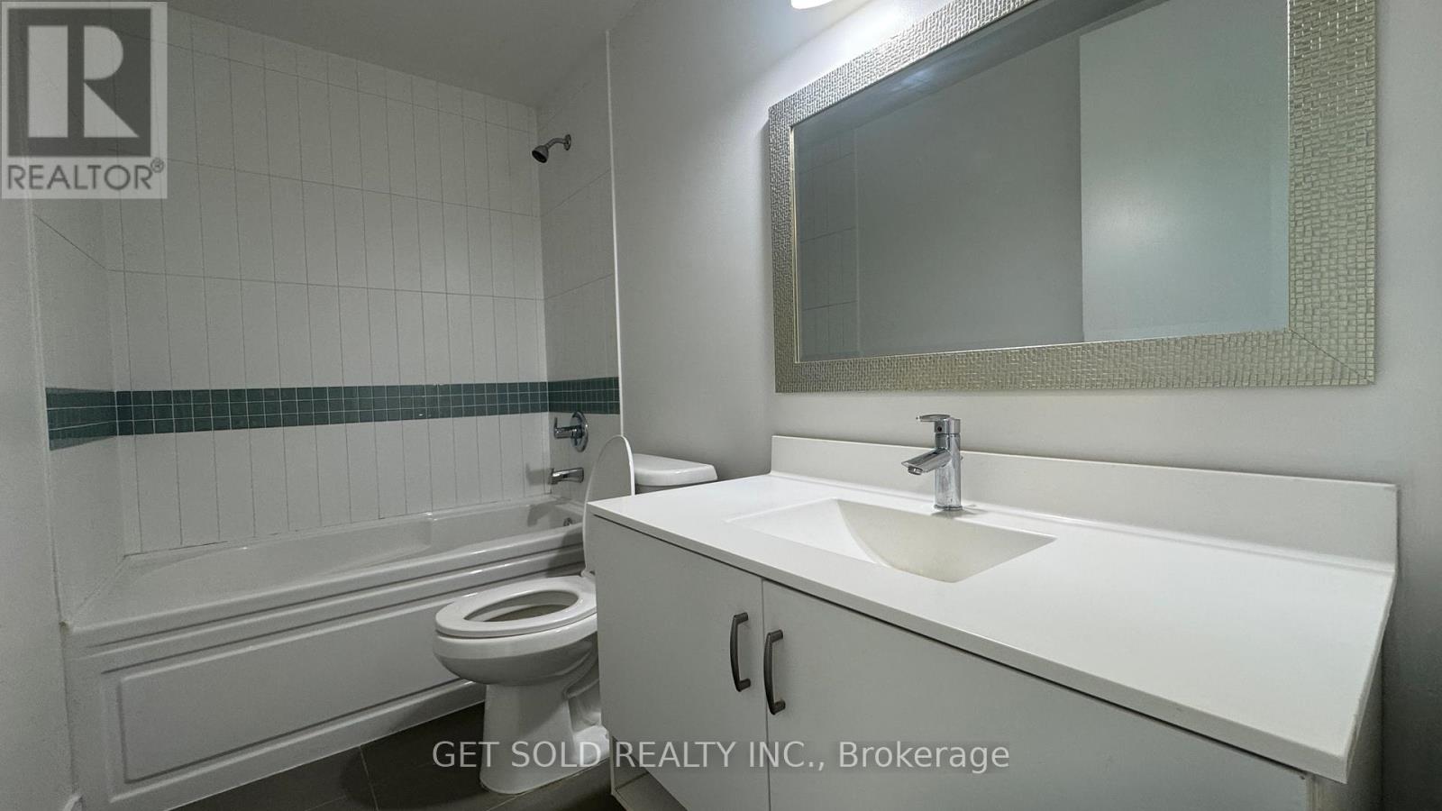 730 - 165 Legion Road N, Toronto (Mimico), Ontario  M8Y 0B3 - Photo 33 - W12360953