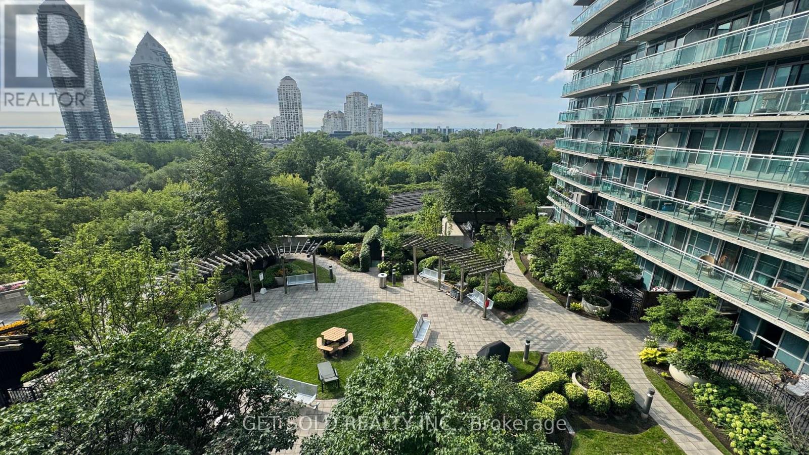 730 - 165 Legion Road N, Toronto (Mimico), Ontario  M8Y 0B3 - Photo 43 - W12360953