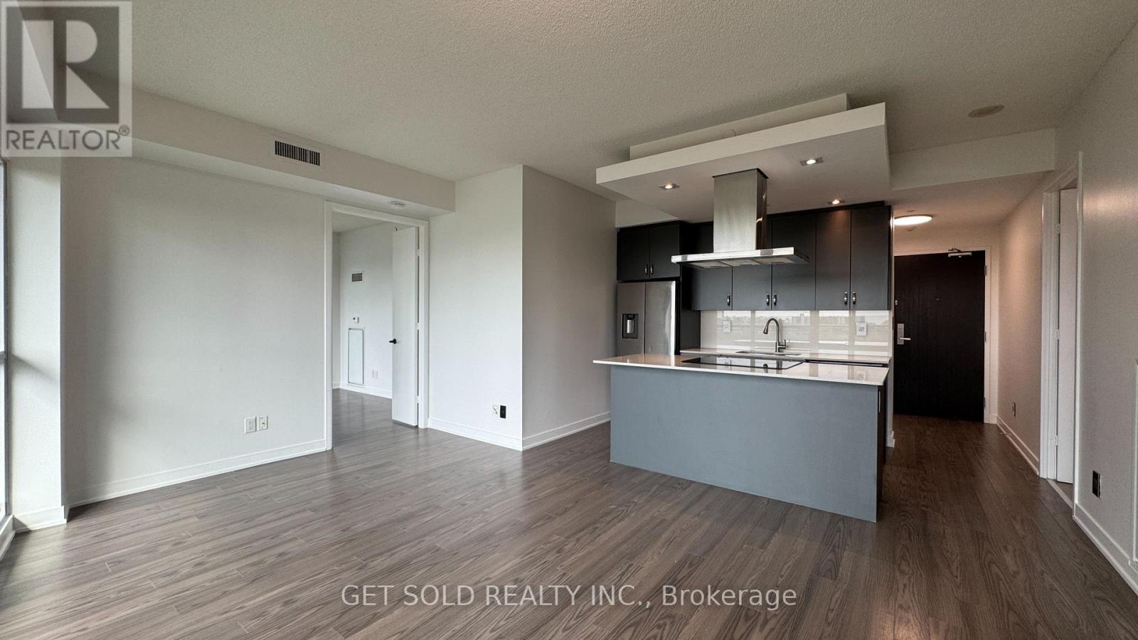 730 - 165 Legion Road N, Toronto (Mimico), Ontario  M8Y 0B3 - Photo 6 - W12360953