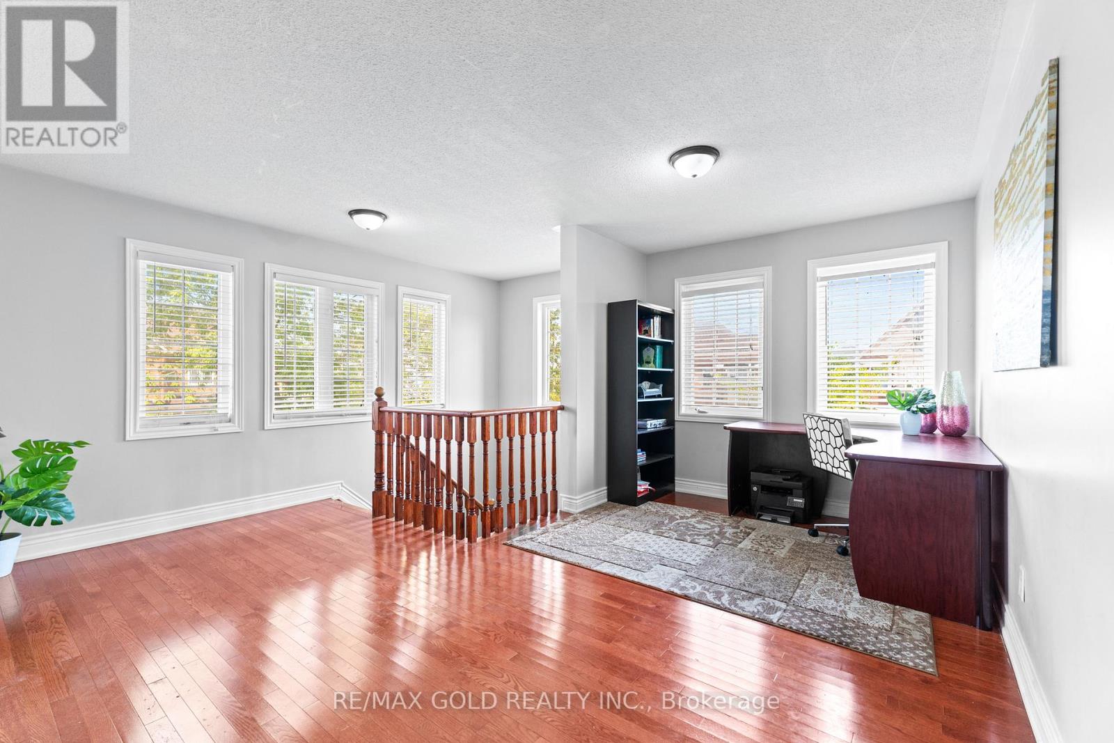 25 Castle Mountain Drive, Brampton (Sandringham-Wellington), Ontario  L6R 2W9 - Photo 20 - W12360958