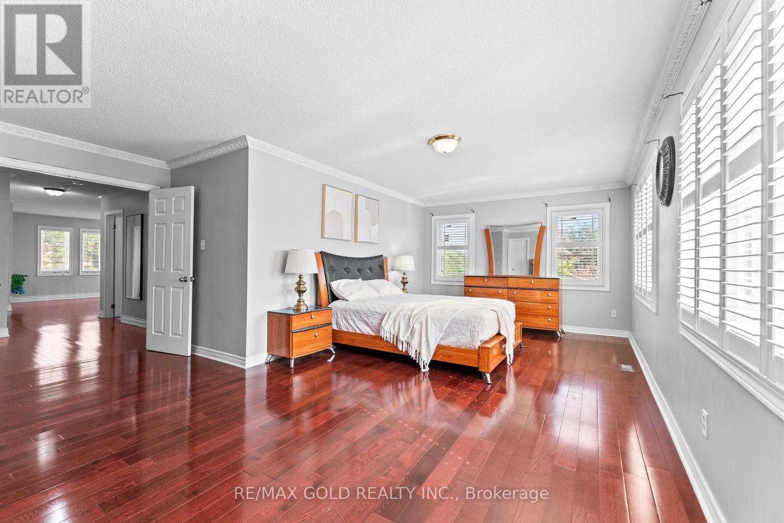 25 Castle Mountain Drive, Brampton (Sandringham-Wellington), Ontario  L6R 2W9 - Photo 22 - W12360958