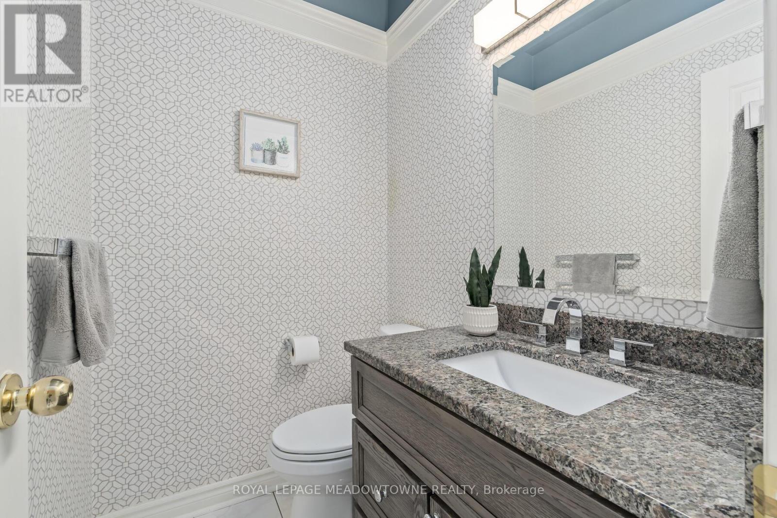3 Thomas Court, Halton Hills, Ontario  L7G 5G7 - Photo 23 - W12360964