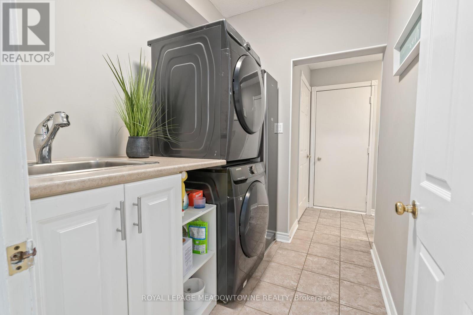 3 Thomas Court, Halton Hills, Ontario  L7G 5G7 - Photo 24 - W12360964