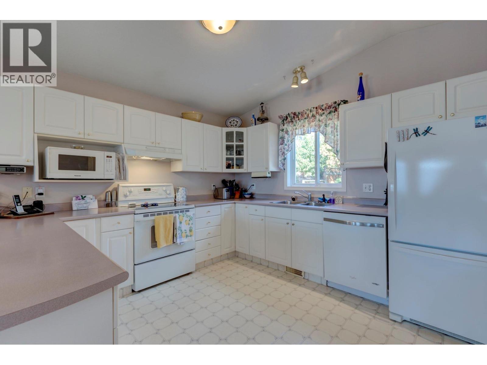 Property at 324 Village Lane image 2