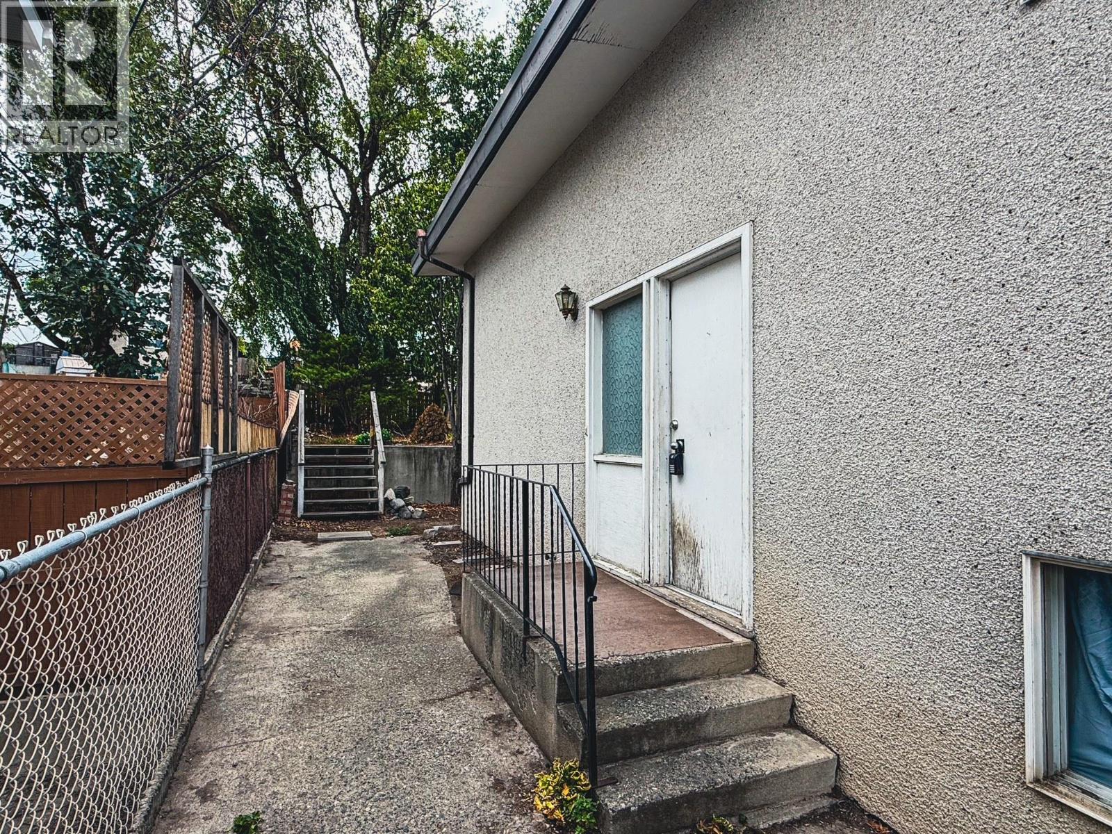 371 Mulberry Avenue, Kamloops, British Columbia  V2B 2P9 - Photo 40 - 10360182