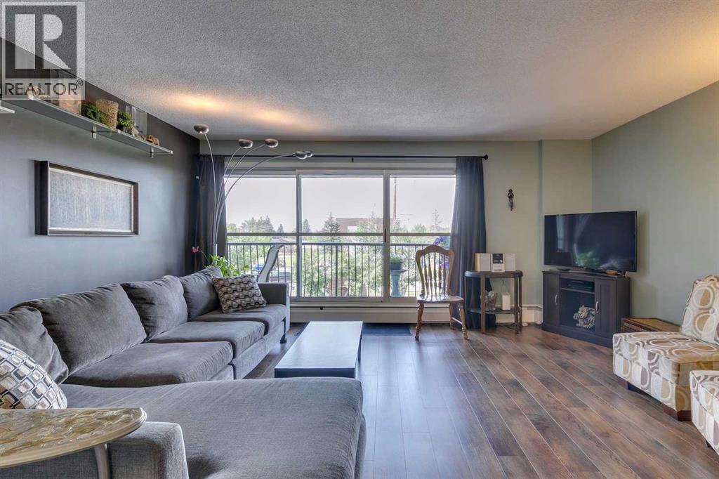 Property at 35B, 231 Heritage Drive SE image 5