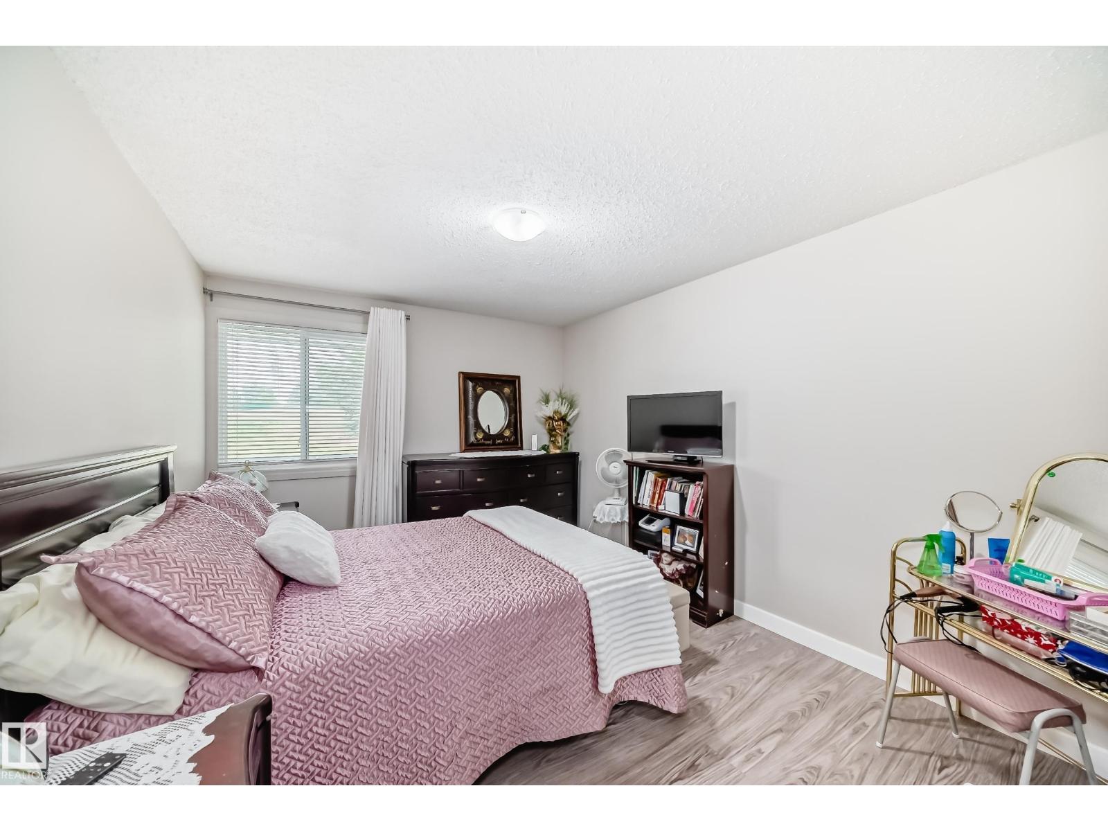 Property at #105 6212 180 ST NW image 1