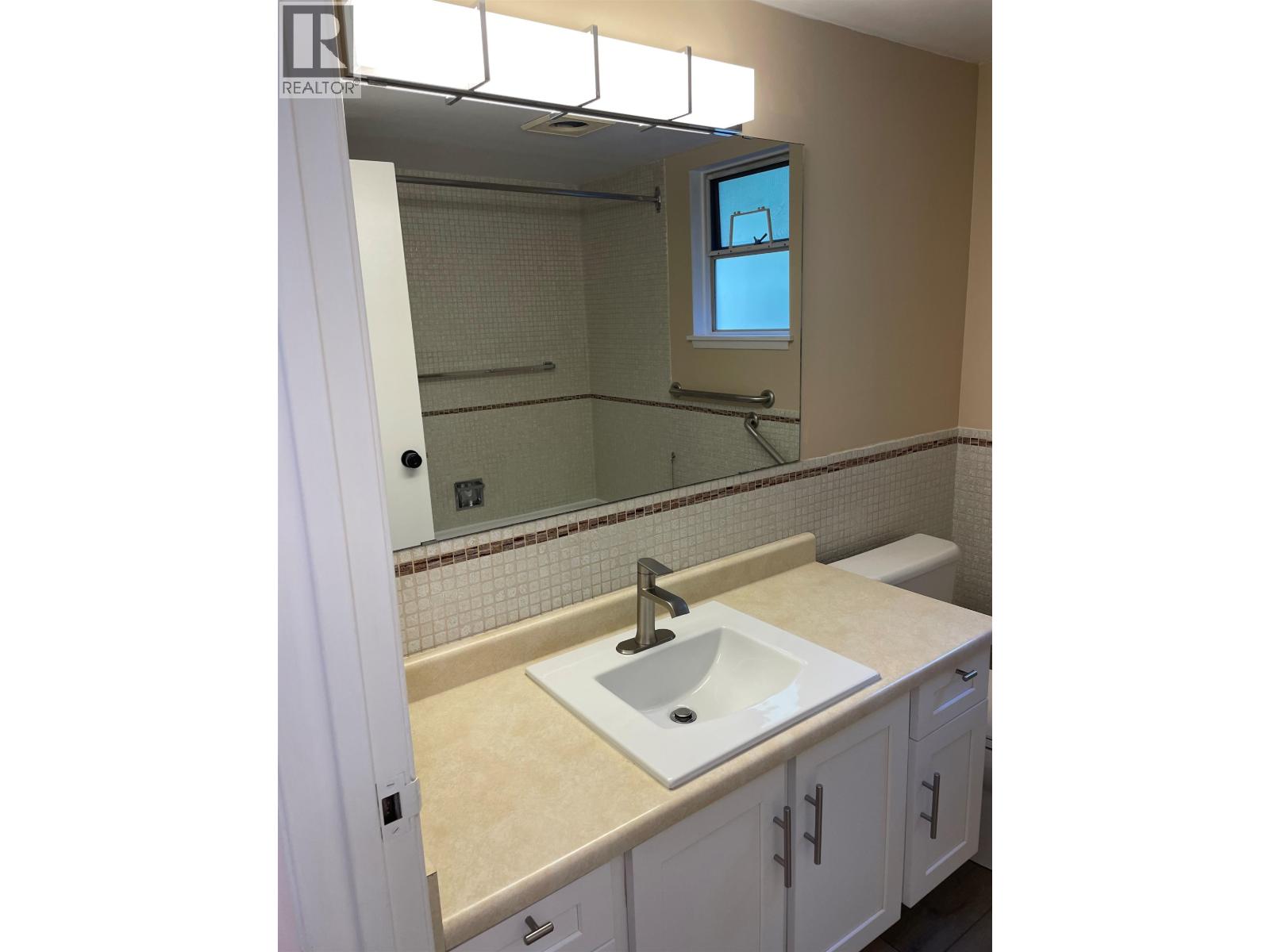 801 235 Keith Road, West Vancouver, British Columbia  V7T 1L5 - Photo 18 - R3039881