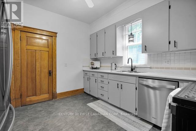 4273 Colonel Talbot Road, London South, Ontario  N6P 1A2 - Photo 11 - X12361035