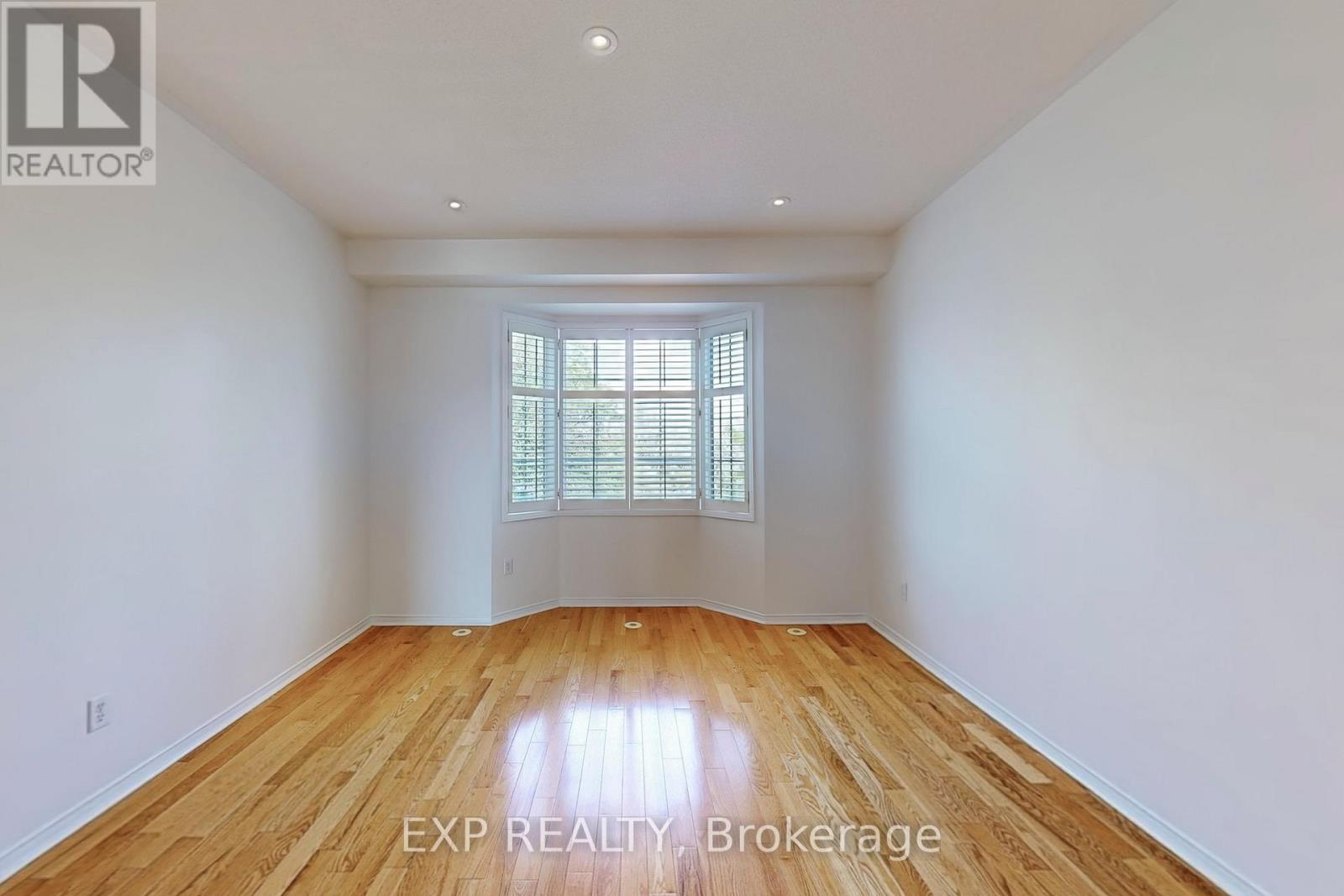 6630 Opera Glass Crescent, Mississauga, Ontario  L5W 1R8 - Photo 13 - W12360974