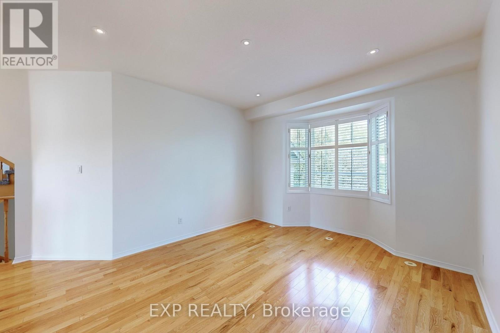 6630 Opera Glass Crescent, Mississauga, Ontario  L5W 1R8 - Photo 14 - W12360974