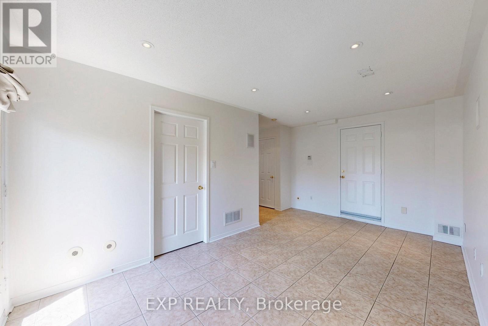 6630 Opera Glass Crescent, Mississauga, Ontario  L5W 1R8 - Photo 34 - W12360974