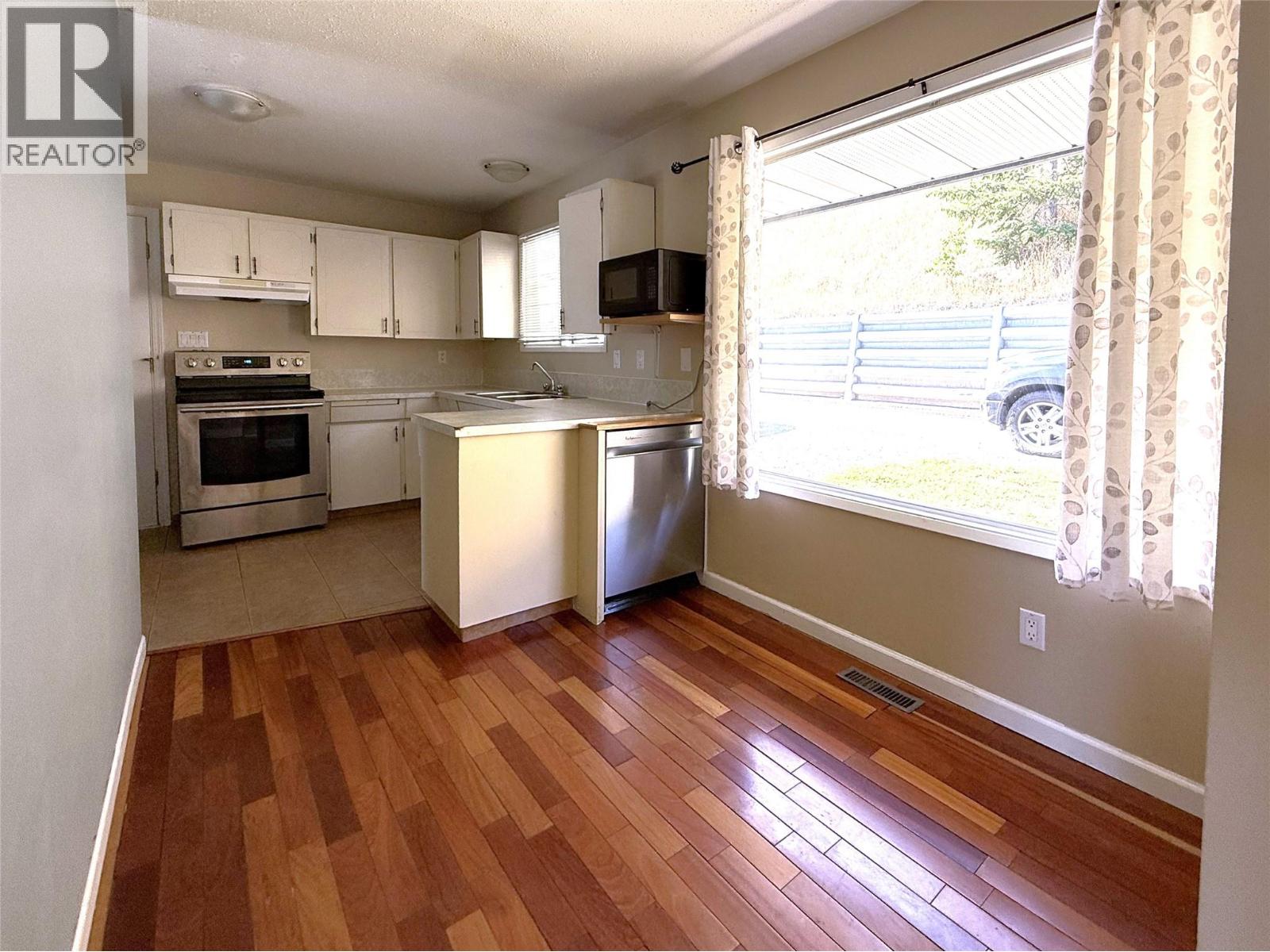 5400 Ronde Lane, Kamloops, British Columbia  V2C 5H7 - Photo 4 - 10360385