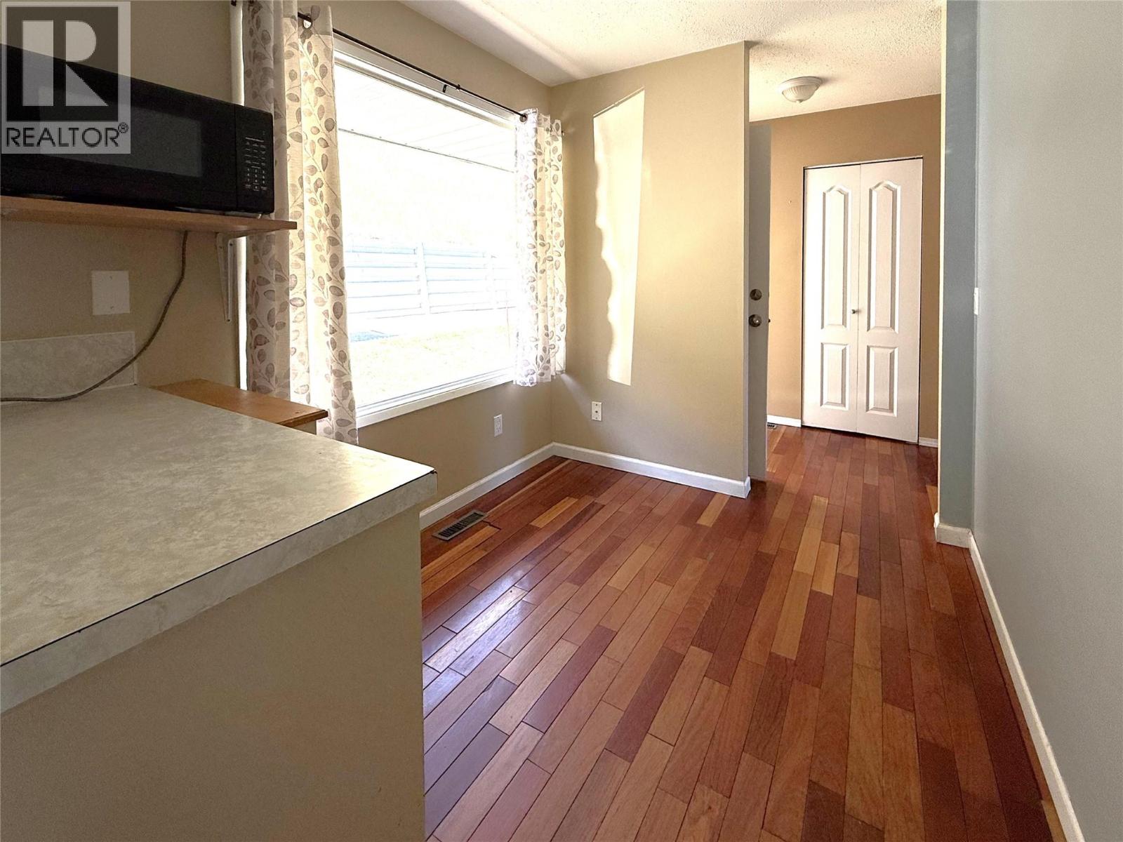 5400 Ronde Lane, Kamloops, British Columbia  V2C 5H7 - Photo 8 - 10360385