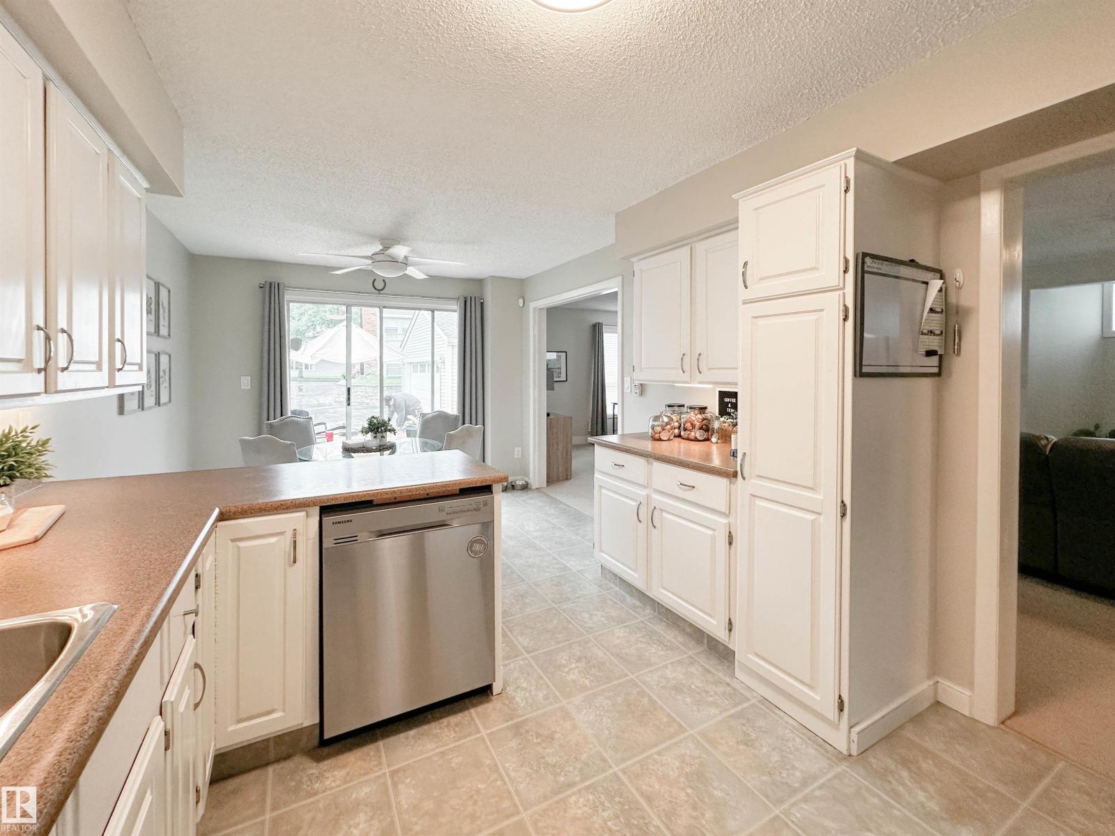 8 Whiteoaks Es, St. Albert, Alberta  T8N 3M2 - Photo 7 - E4452965