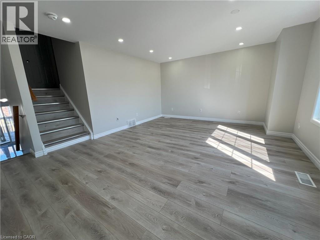 91 Donnenwerth Drive, Kitchener, Ontario  N2E 4C9 - Photo 12 - 40762840