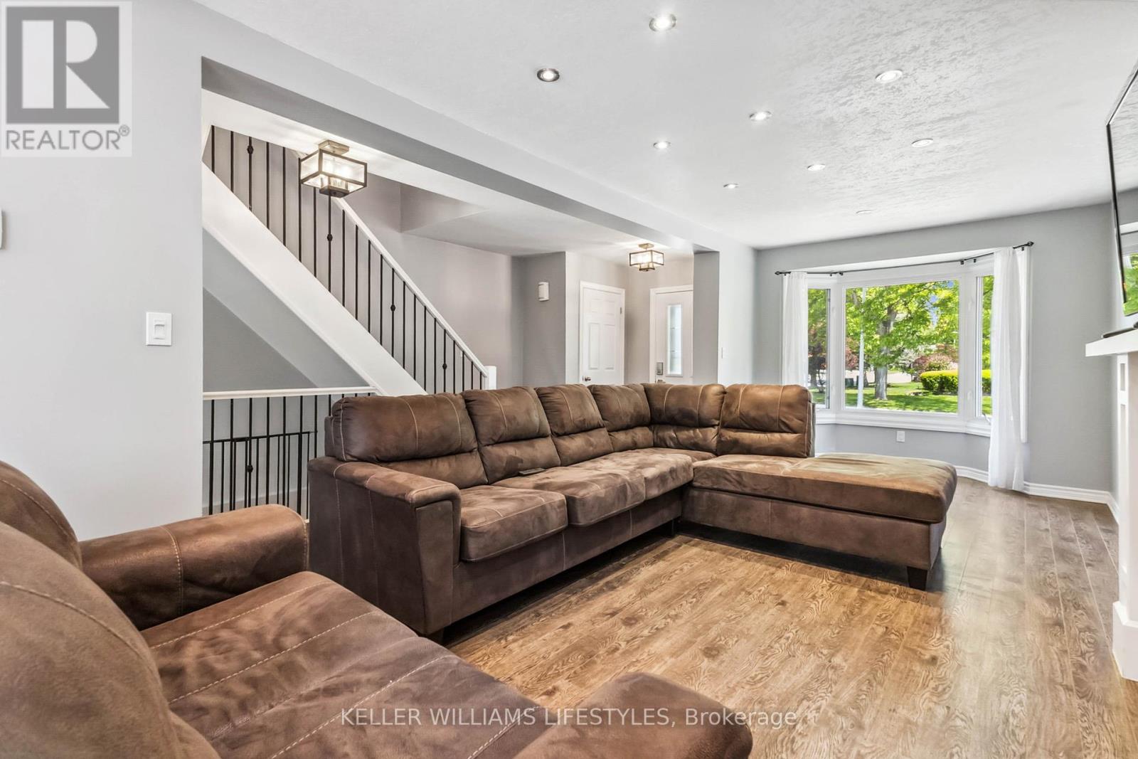Property at 27 MILLERS ROAD image 5