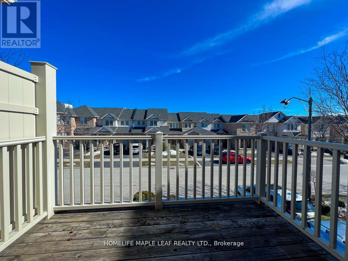 3159 Stornoway Circle, Oakville, Ontario  L6M 5H8 - Photo 11 - W12361037
