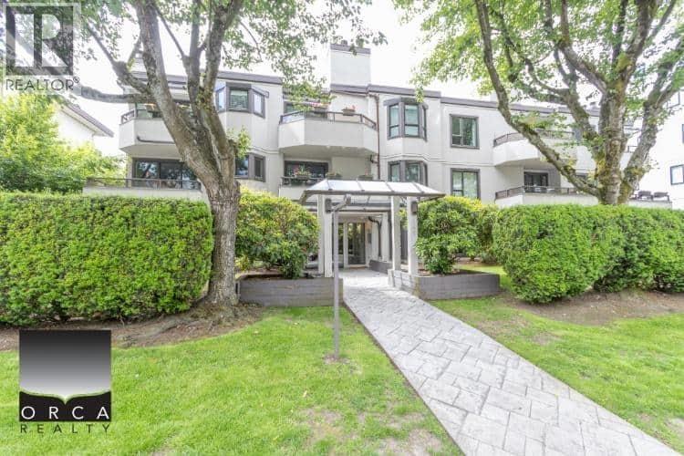 105 145 EAST 12TH STREET, North Vancouver, British Columbia