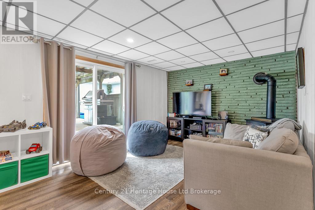 686 Goshen Road, Norfolk, Ontario  N4G 3C9 - Photo 13 - X12258037