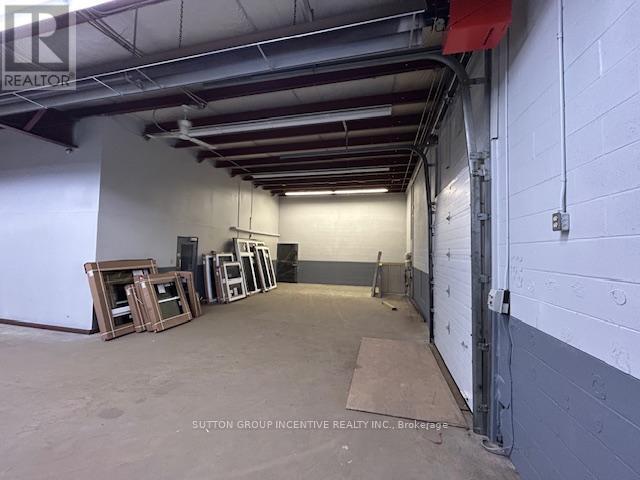 1b - 51 Churchill Drive, Barrie, Ontario  L4N 8Z5 - Photo 3 - S12361044