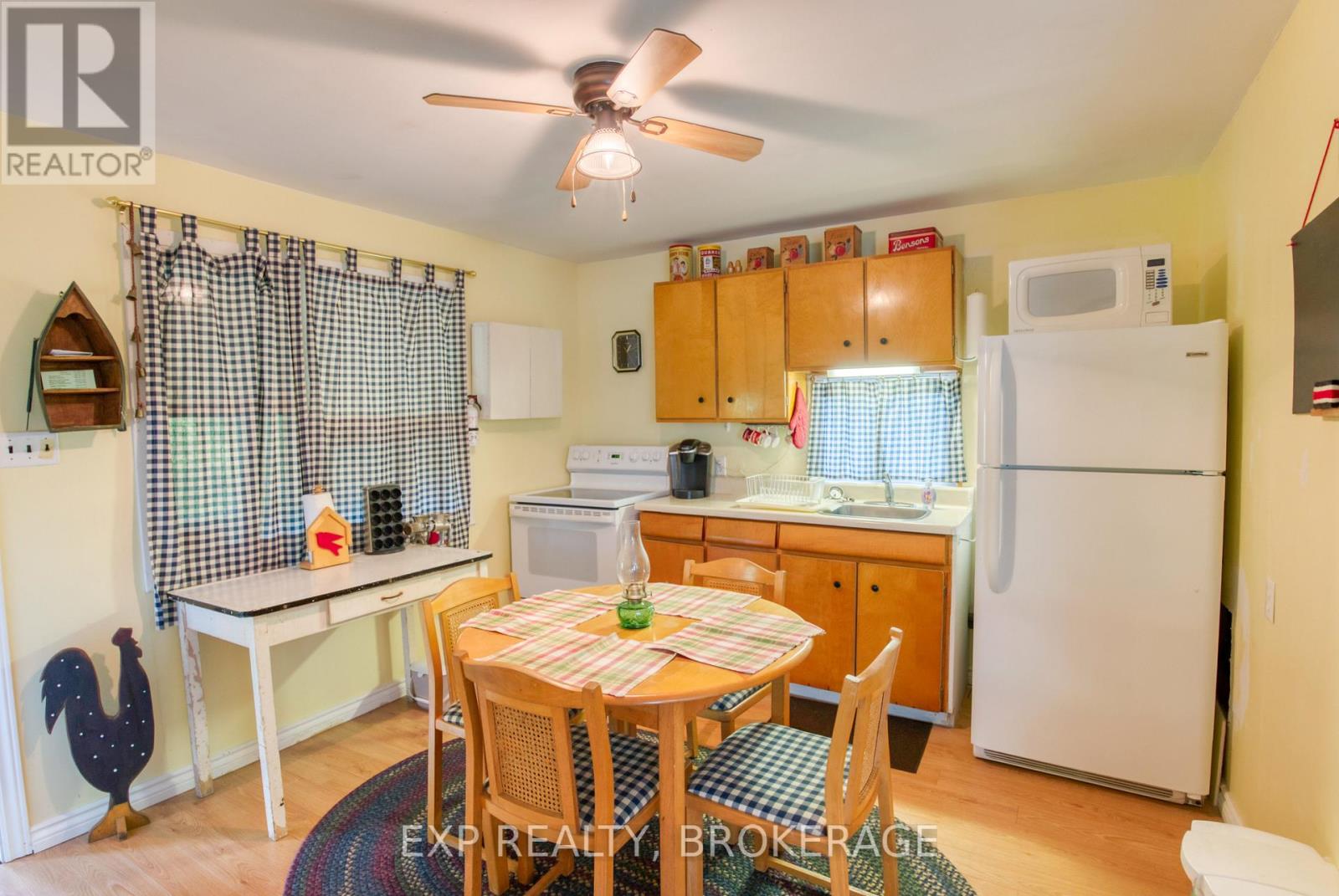 1036 Lakeshore Road, Frontenac (Frontenac Centre), Ontario  K0H 1B0 - Photo 12 - X12361091
