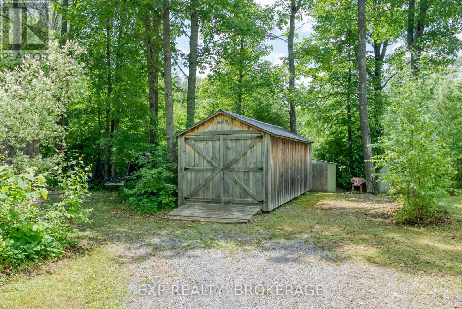 1036 Lakeshore Road, Frontenac (Frontenac Centre), Ontario  K0H 1B0 - Photo 8 - X12361091