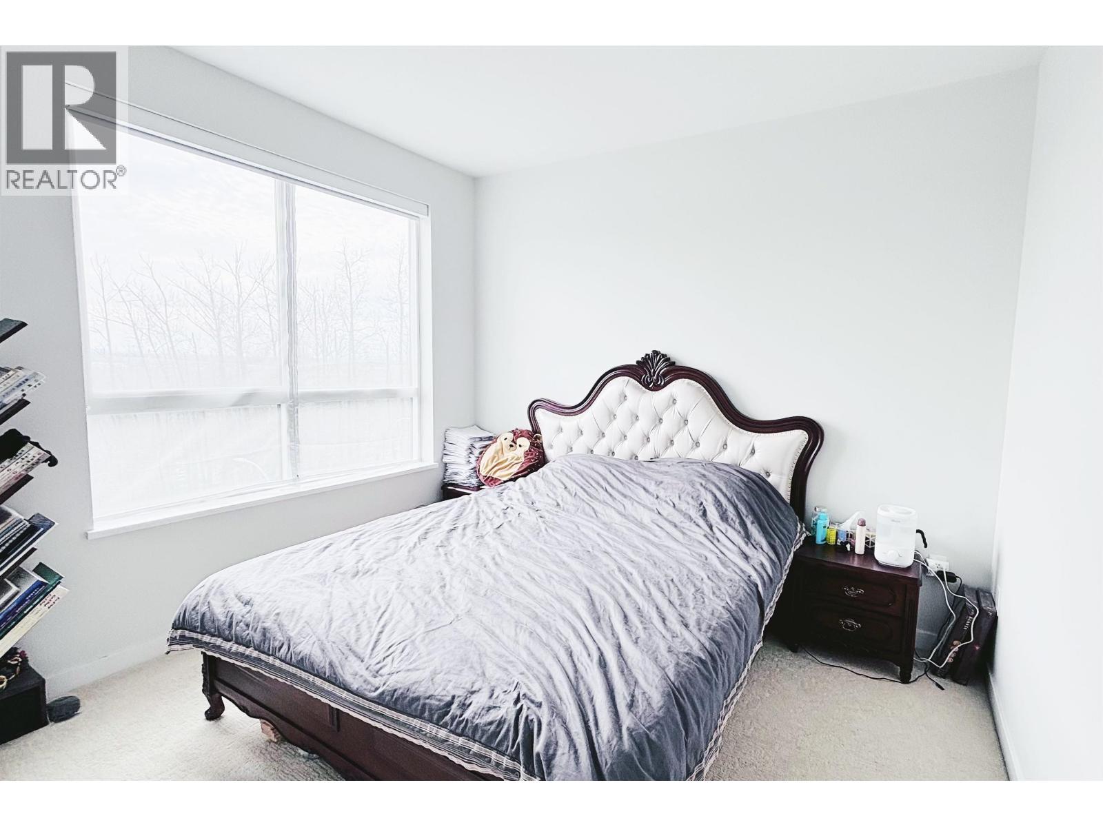 Listing Picture 8 of 29 : 411 6438 BYRNEPARK DRIVE, Burnaby / 本拿比 - 魯藝地產 Yvonne Lu Group - MLS Medallion Club Member
