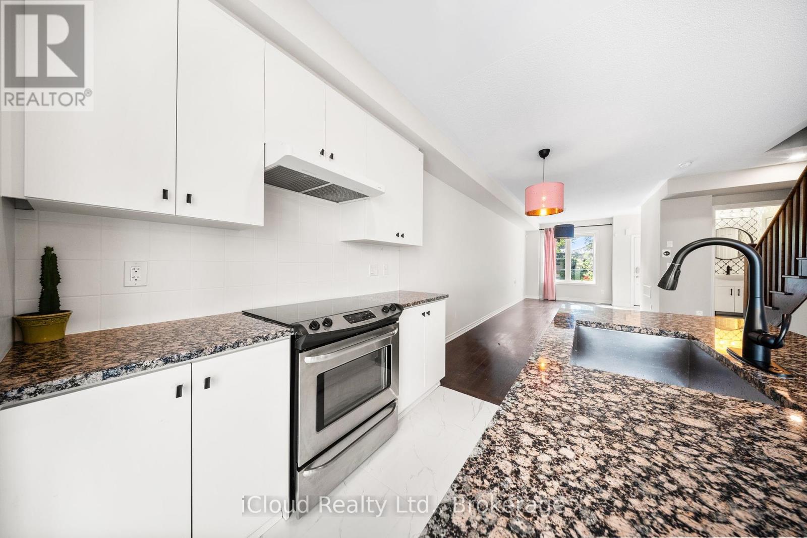 5 - 636 Evans Avenue, Toronto, Ontario  M8W 2W6 - Photo 12 - W12361056