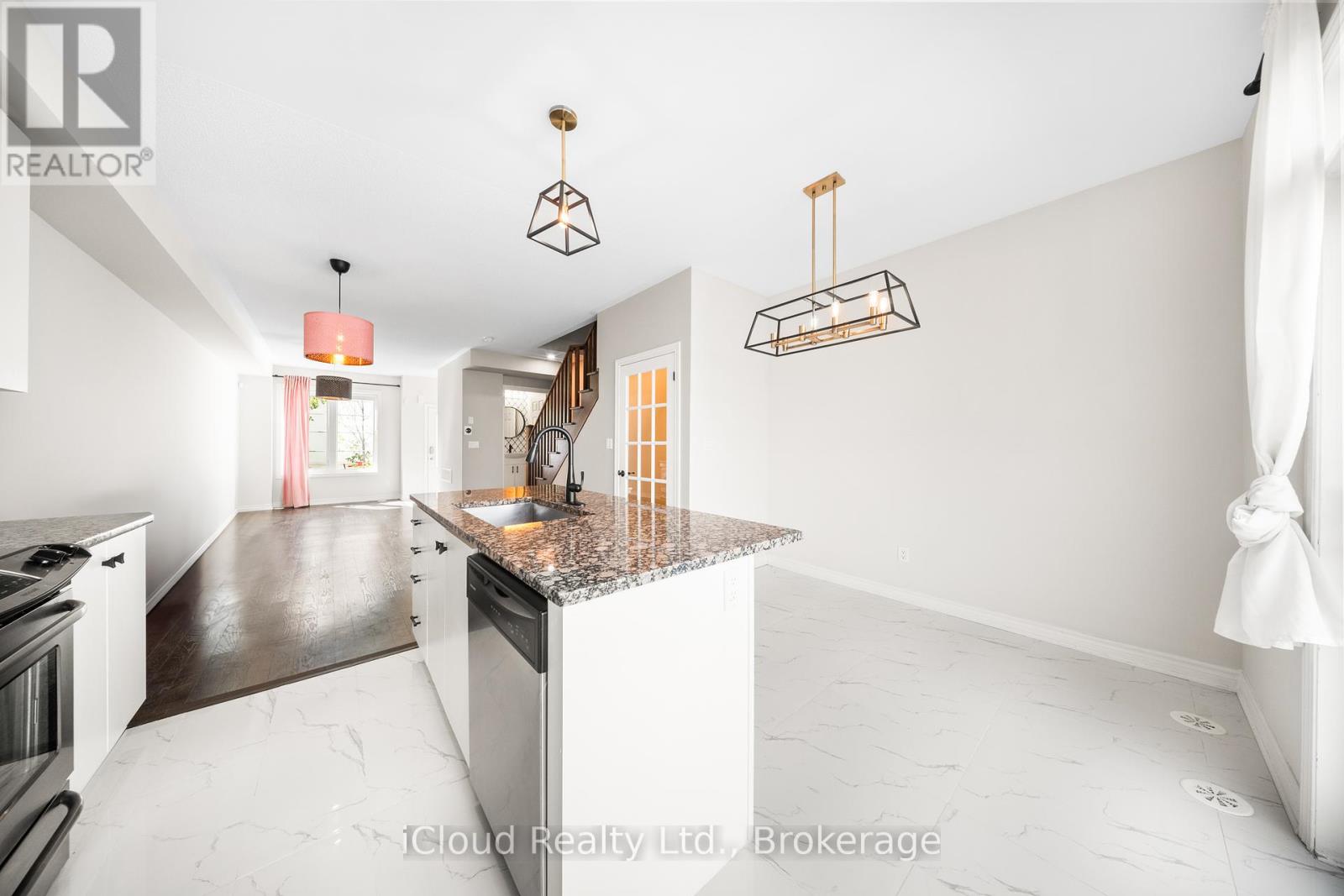 5 - 636 Evans Avenue, Toronto, Ontario  M8W 2W6 - Photo 13 - W12361056