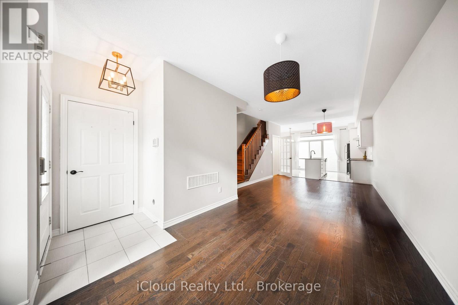 5 - 636 Evans Avenue, Toronto, Ontario  M8W 2W6 - Photo 7 - W12361056