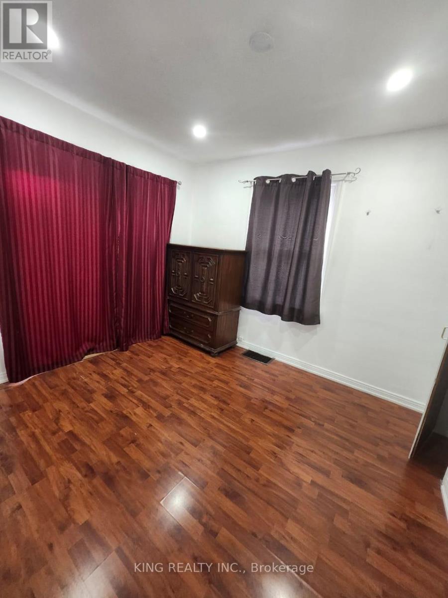 423 Spruce Street, London East, Ontario  N5W 4P2 - Photo 9 - X12361049