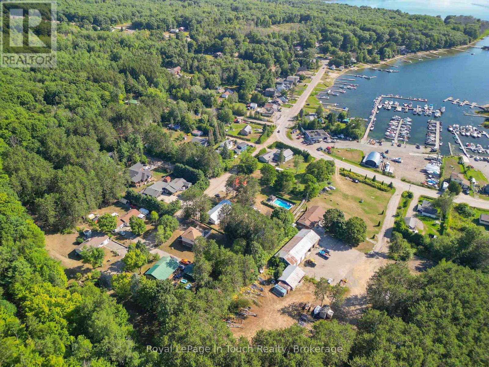 22 Glendale Road, Tiny, Ontario  L9M 0C2 - Photo 16 - S12361068
