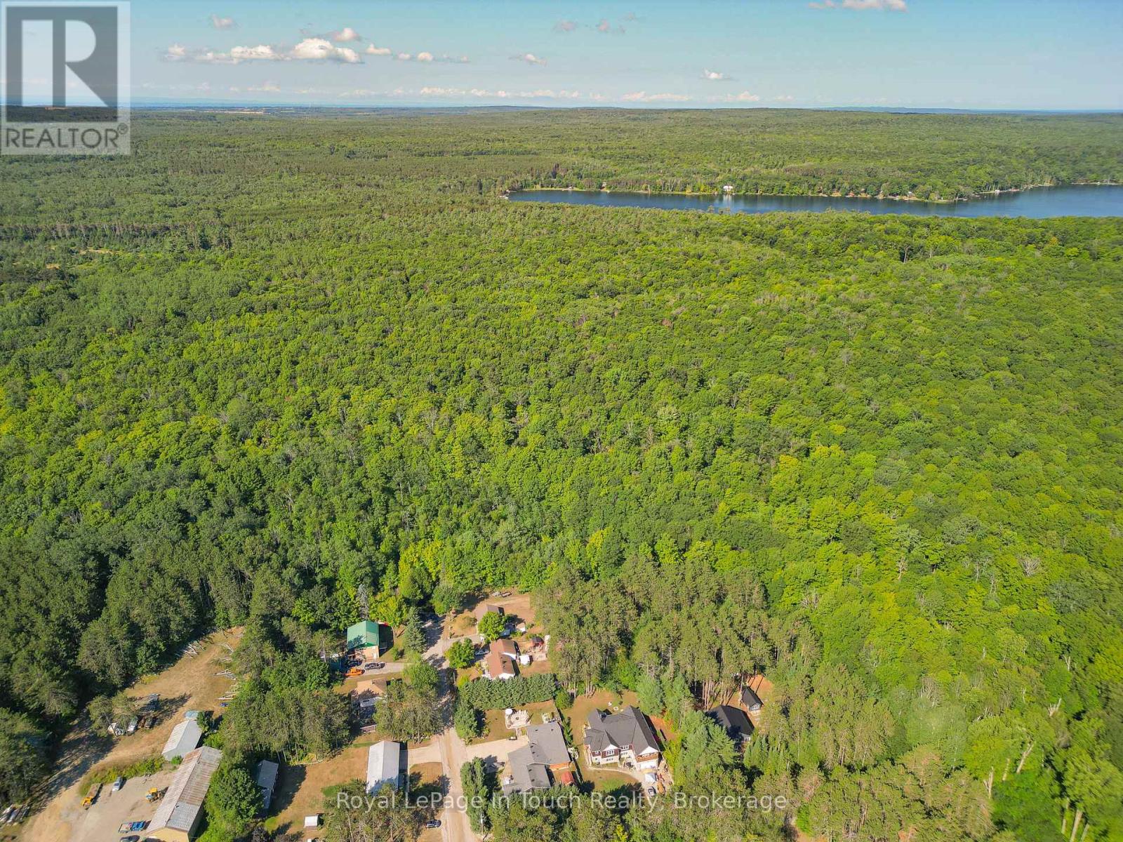22 Glendale Road, Tiny, Ontario  L9M 0C2 - Photo 19 - S12361068