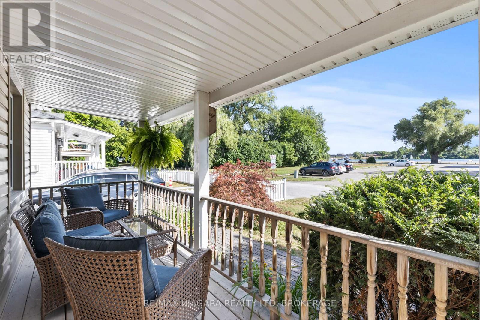 Property at 118 LOCKHART STREET image 3