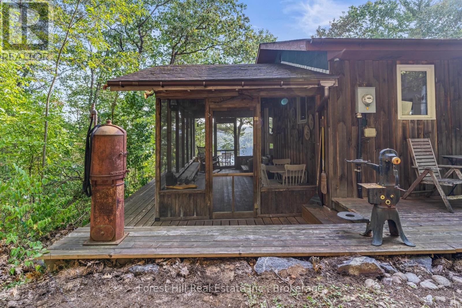 2611 Highway 35, Lake Of Bays, Ontario  P0A 1E0 - Photo 32 - X12361104