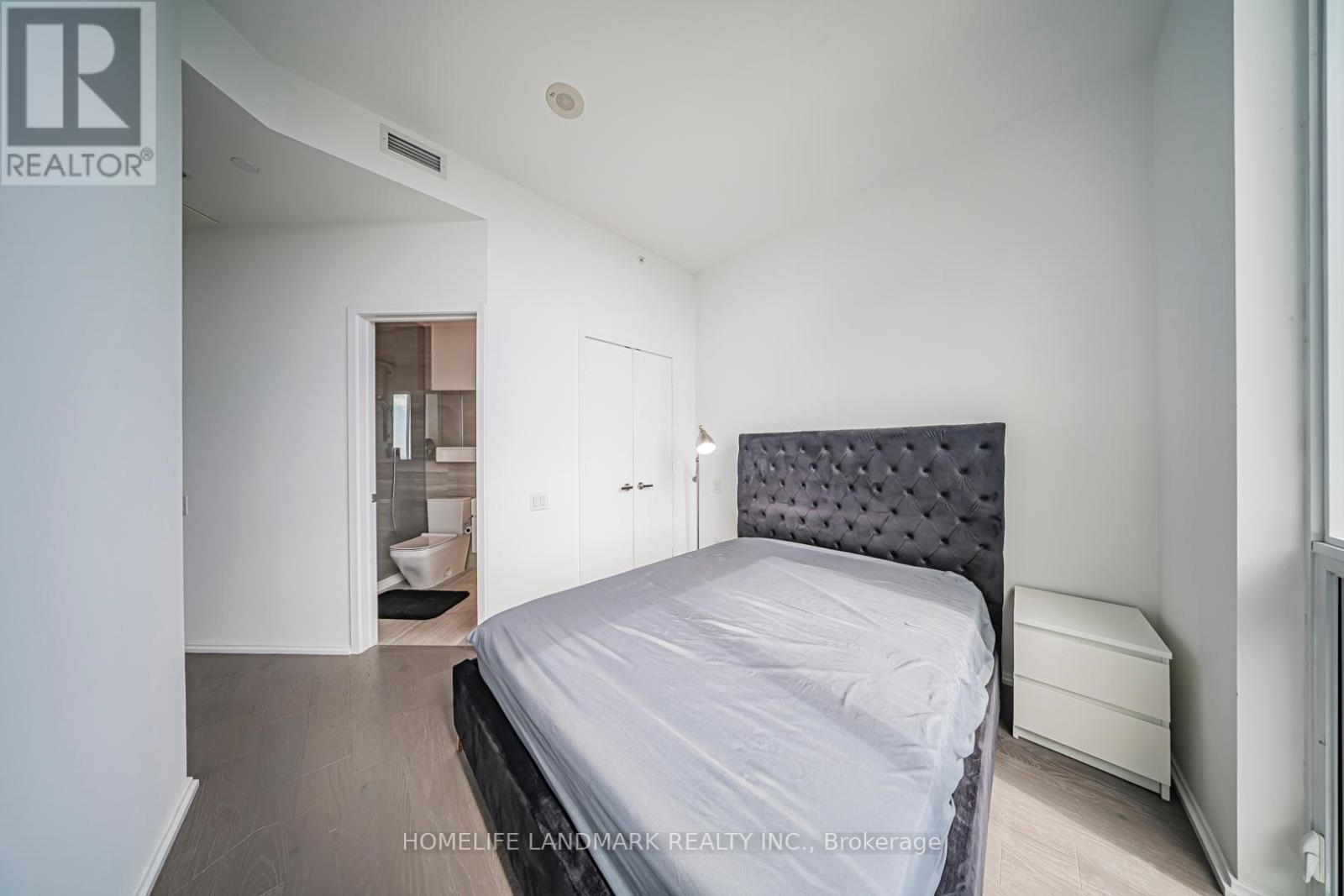 5202 - 45 Charles Street E, Toronto, Ontario  M4Y 0B8 - Photo 29 - C12272579